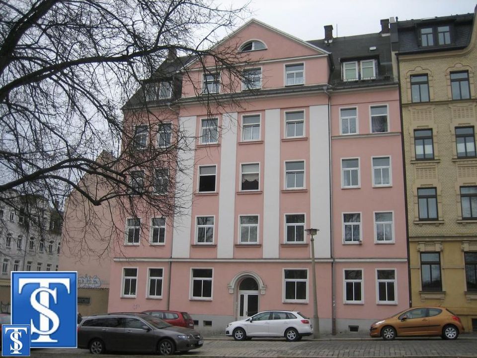 hell durchflutete 3 Zimmer Wohnung in Preißelpöhl EG mit EBK. in Plauen