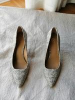 Ann Taylor Damen Pumps aus kompletten Leder mit Gr. 37 Nordrhein-Westfalen - Bergneustadt Vorschau