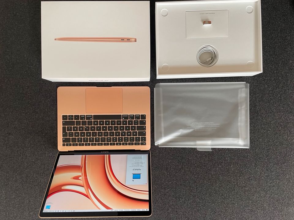 Apple MacBook Air 13 Gold keinerlei Gebrauchsspuren in Lüneburg