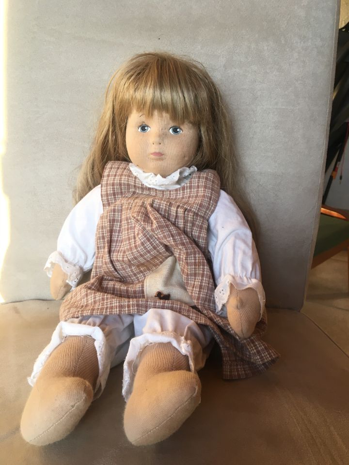 Handgefertigte Puppe Waldorf Art unbespielt ca.45cm groß in Euskirchen