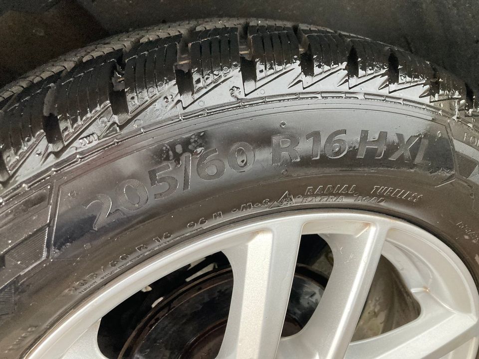 Seat Arona Winterreifen, Alu, 205/60 R16 91 HXL, neuwertig in Seevetal