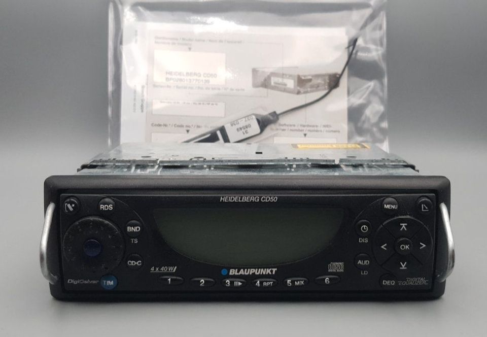 Blaupunkt Radio Heidelberg CD 50, mit Rahmen, Entriegelung in Hamburg