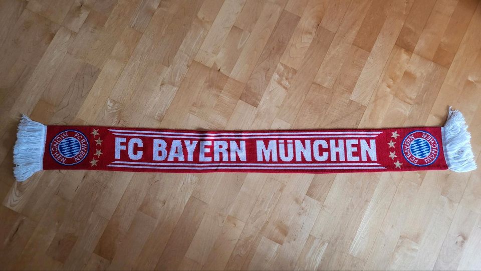FC Bayern München Schal in Weil der Stadt