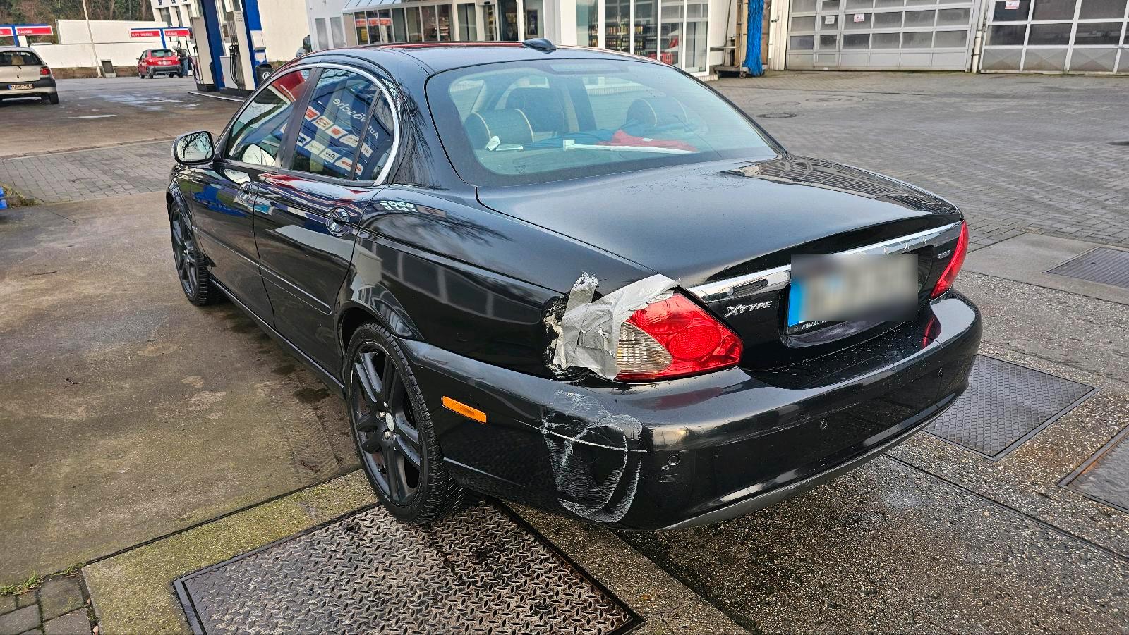 Abbildung des Autos jaguar x type
