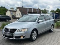 Volkswagen Passat Variant Sportline*DSG*Navi*Tüv Neu* Baden-Württemberg - Schorndorf Vorschau