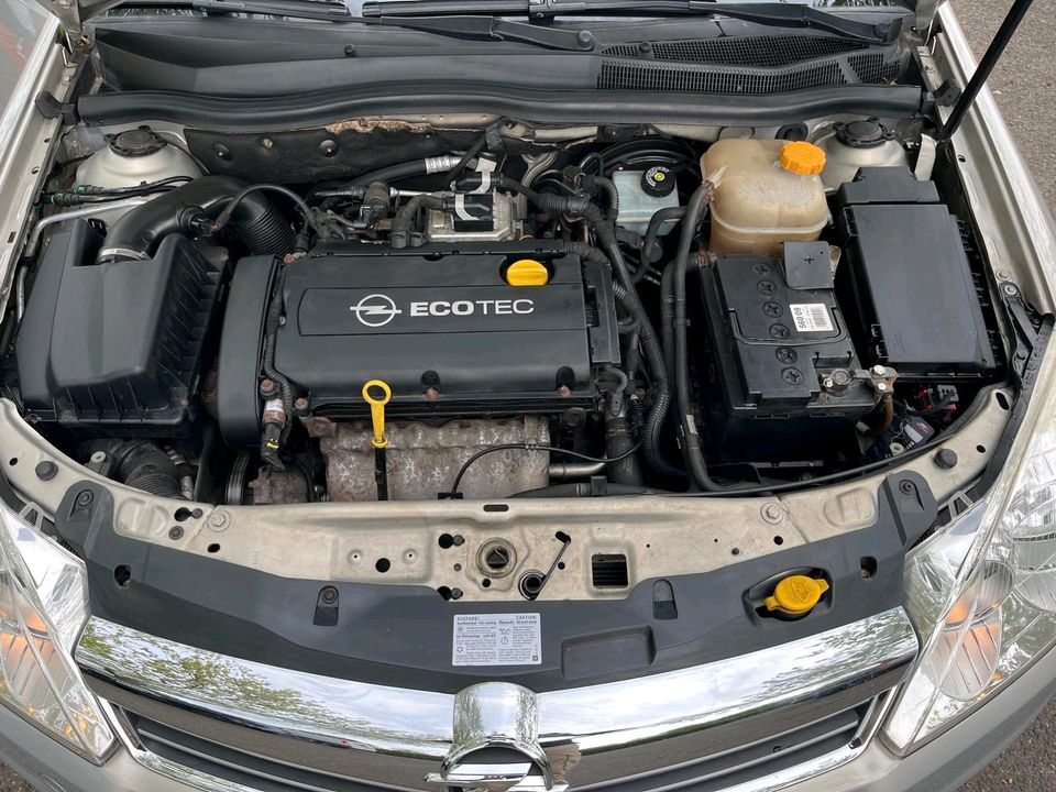 Opel Astra H 1,6 benzin 116 ps in Heilbronn