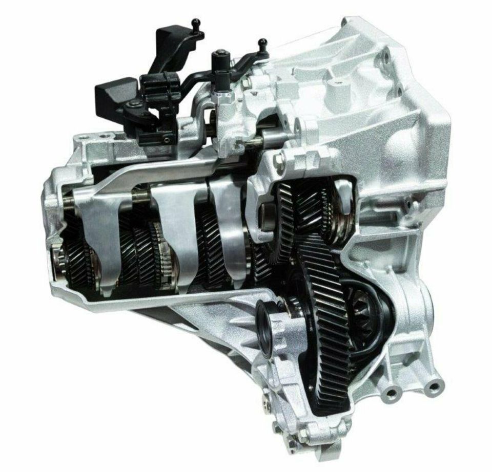 Suzuki Swift Getriebe 1.3 Benzin 5-Gang " ZN3 " Bj. 2004 - 2010 in Köln