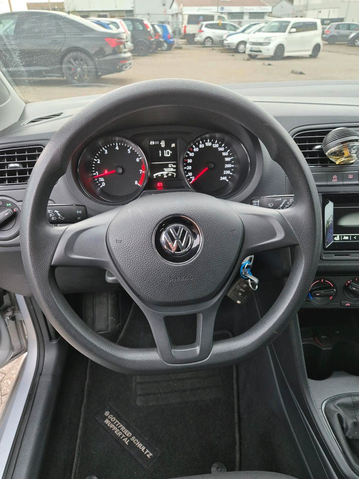 VW POLO 1.4 90 PS scheckheftgepflegt in Neuss