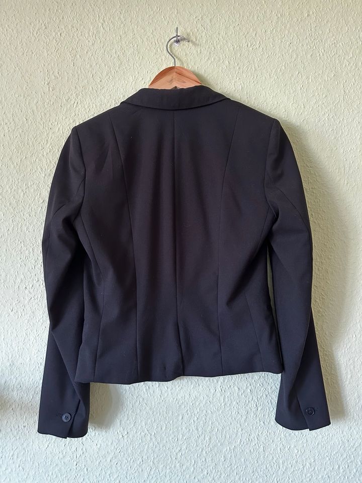 Schwarzes Jacket von H&M in Taucha