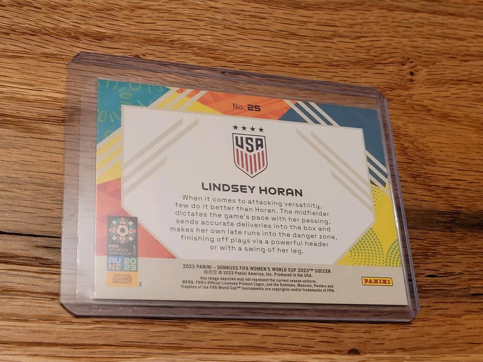 2023 Panini Donruss FIFA WM Field Vision RED/ORANGE in Heusenstamm