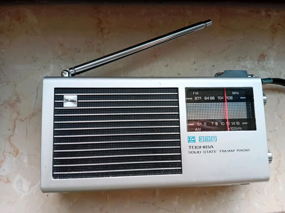 Tragbares Radio in Nidderau