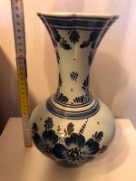 Original Delft Vase No.97 weiß blau  29cm Hessen - Romrod Vorschau