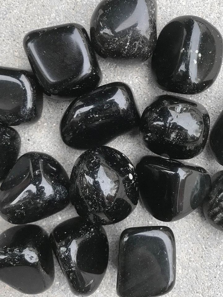 Obsidian Trommelsteine aus Mexiko / Preis pro kg in Inchenhofen