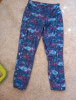 NEU CRANE XS 34 Leggins Sporthose bunt lila ¾ dreiviertel Hessen - Schlangenbad Vorschau