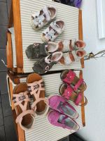 Diverse Mädchen Sandalen gegen Gummibärchen Nordrhein-Westfalen - Lippstadt Vorschau