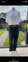 Levi’s s Hose Weiße T-Shirt Ledergürtel schwarz weiß braun metall Nordrhein-Westfalen - Gladbeck Vorschau