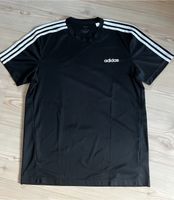 Adidas Herren Training Shirt Gr.M schwarz-weiß wie neu Bayern - Bindlach Vorschau