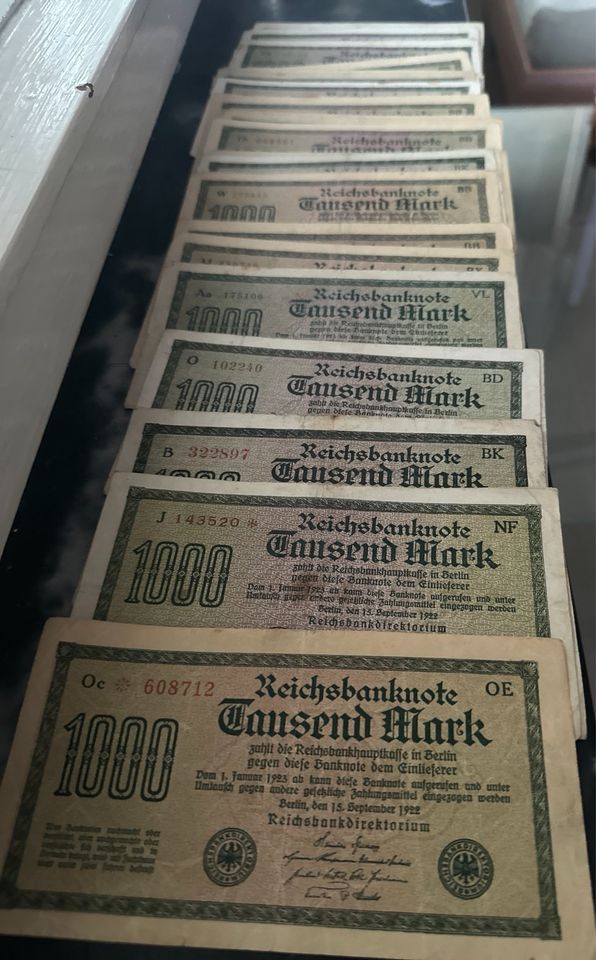 Reichsbanknoten 1000 Mark Scheine 1922 35 Stück in Essen