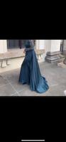 Abendkleid mit integrierter Schleppe in Satin Berlin - Mitte Vorschau