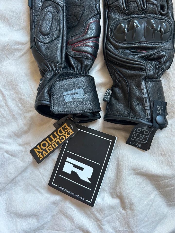 Motorrad Handschuhe Gr.S in Duisburg