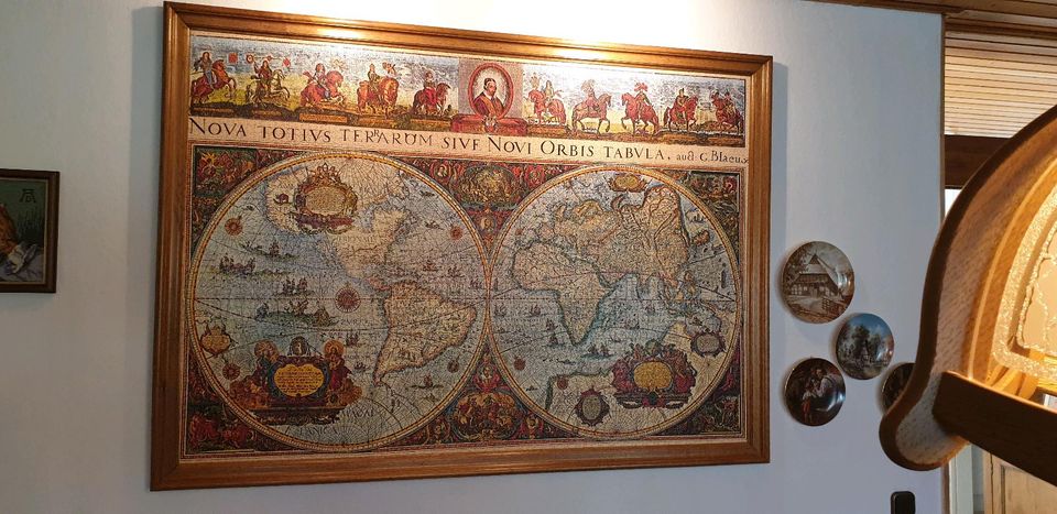 Antike Weltkarte gross,  Puzzle gerahmt in Bad Zwischenahn