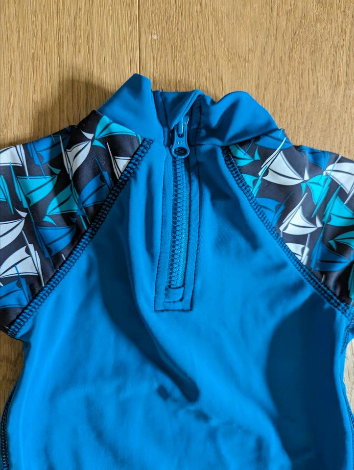 UV Shirt + Badehose / Schwimmanzug - Gr 74/80 in Rietberg