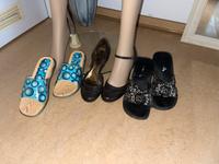 Schuhe Keilabsatz Sandalen Badeschuhe Esprit Sketchers in 38,5 Nordrhein-Westfalen - Paderborn Vorschau