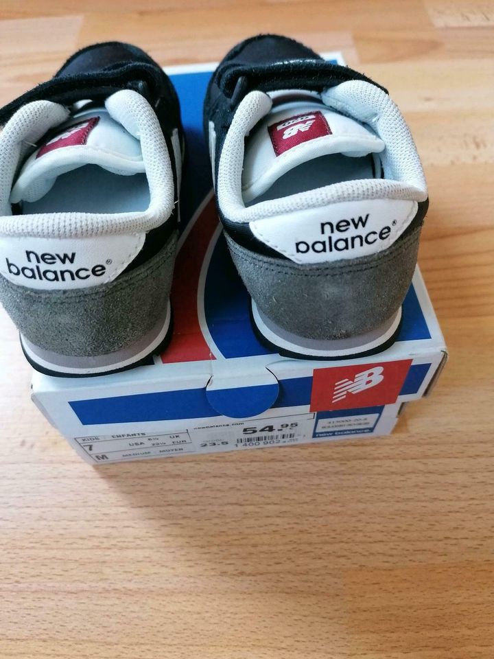 new balance Kinderschuhe 23/5 in Queis