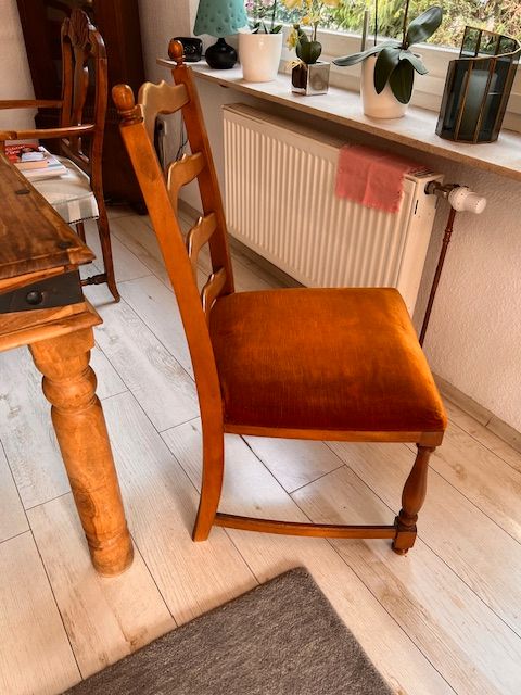 Stuhl Vintage 70er Jahre Holz Braun Sessel Lehnenstuhl Tisch in Mainz