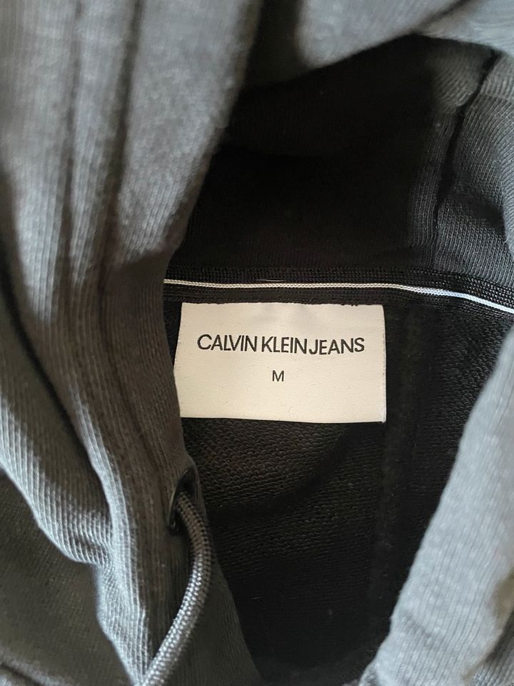 Calvin Klein Herren Hoodie Größe M in Kassel