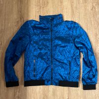 Versus Versace Jacke Gr. 48 M Shiny Blue Windbreaker Berlin - Mitte Vorschau