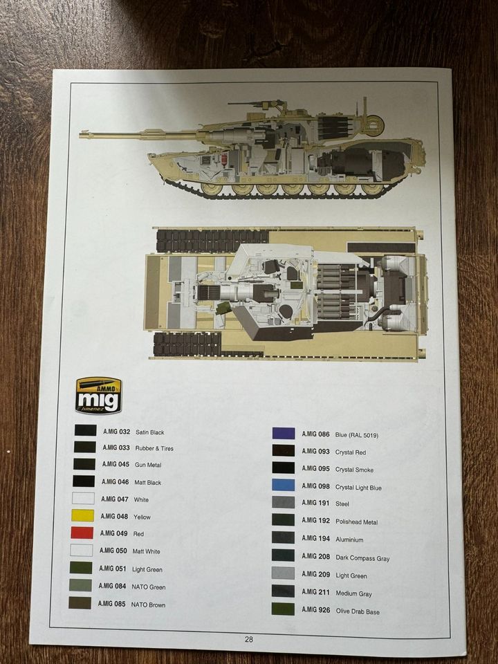 Rye Field Model 1/35 M1A1/A2 Abrams Full Interior Tank Tamiya USA in Bochum