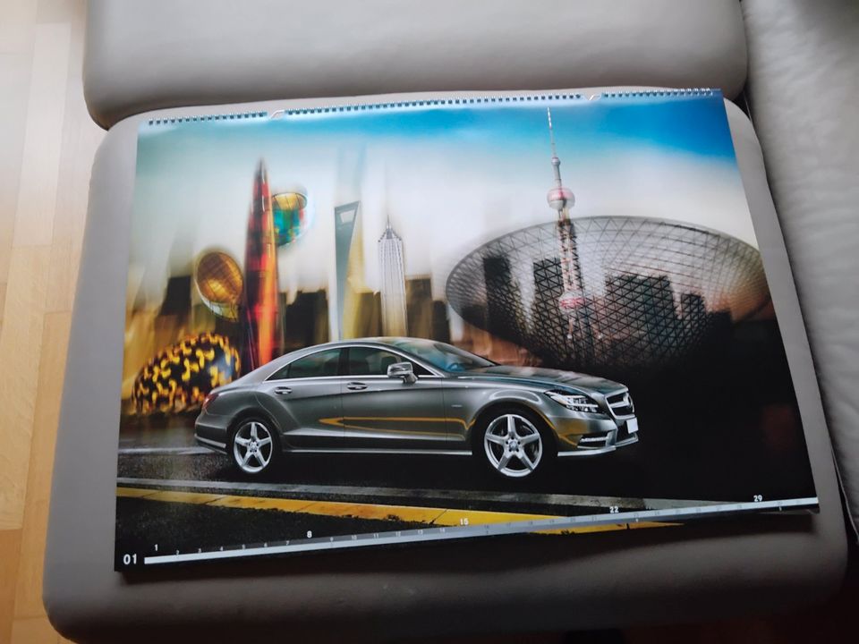 XXL Mercedes-Benz Kalender Passenger Cars 2012 Visionary Cities in Markkleeberg