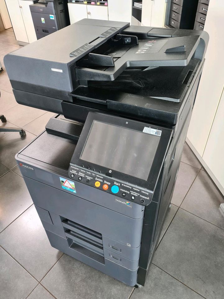 Laserdrucker Kyocera TASKalfa 3252ci in Adelsdorf