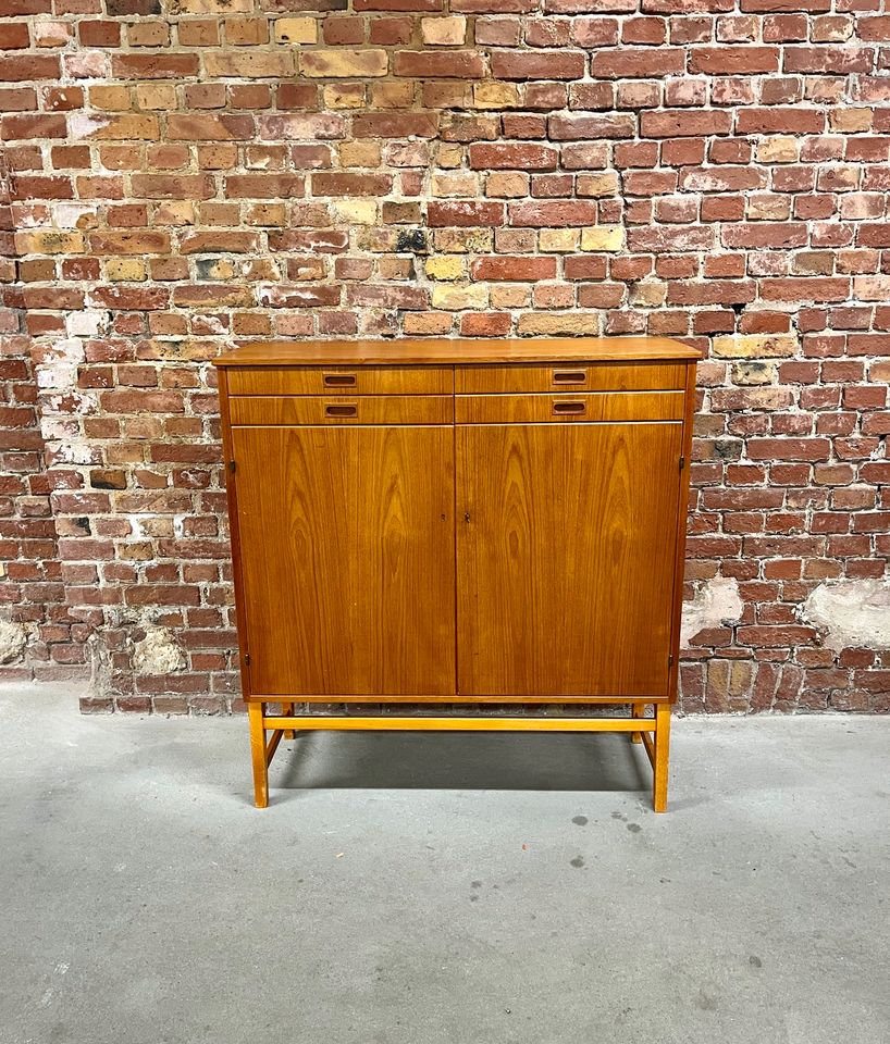 Teak Kommode Bücherschrank Kleiderschrank Highboard Vintage in Berlin