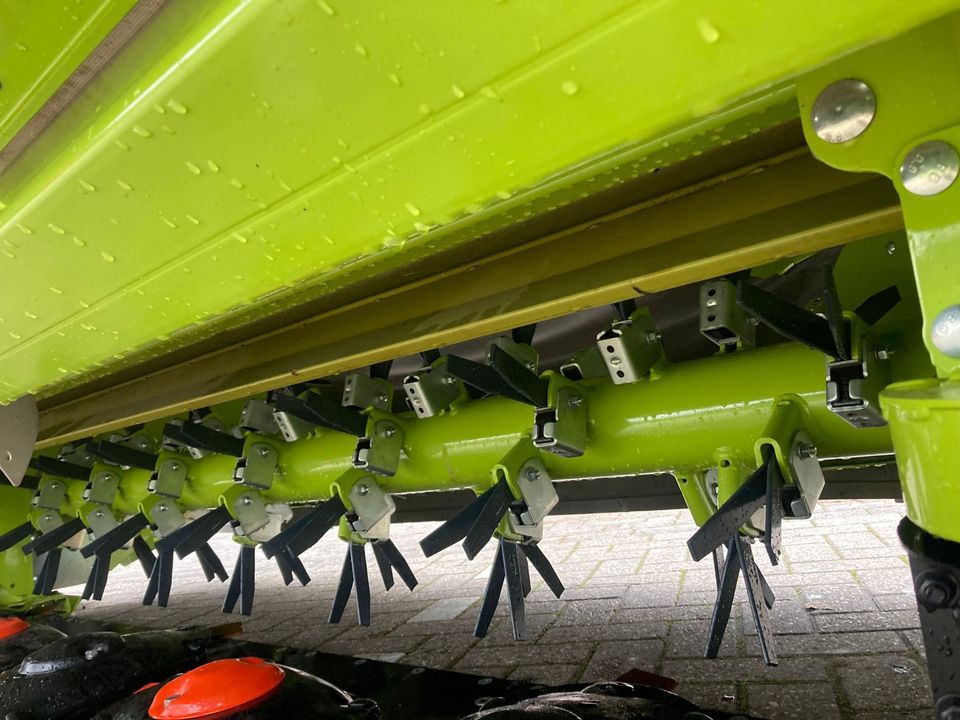 Claas Disco 3200 FC Mähwerk in Uelsen