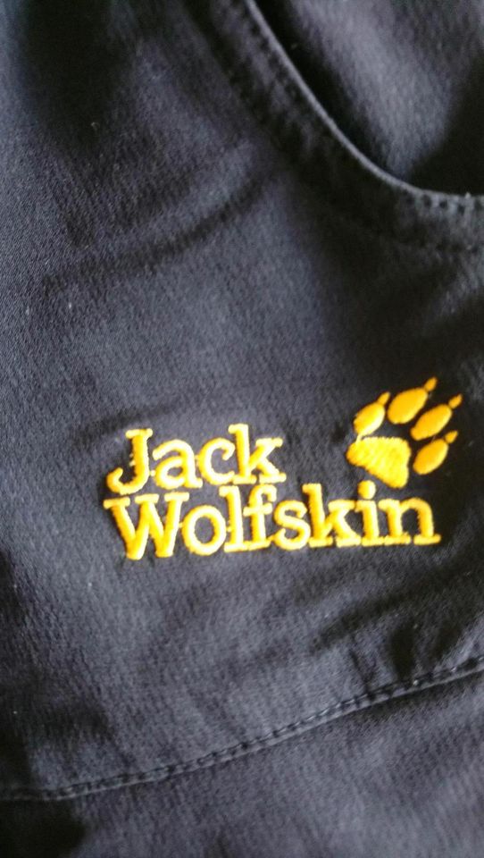 Softshellhose Thermohose Skihose Jack Wolfskin Größe 152 schwarz in Herzogenaurach