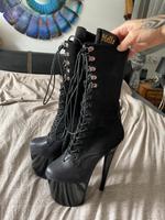 Hella Heels 39 Berlin - Schöneberg Vorschau