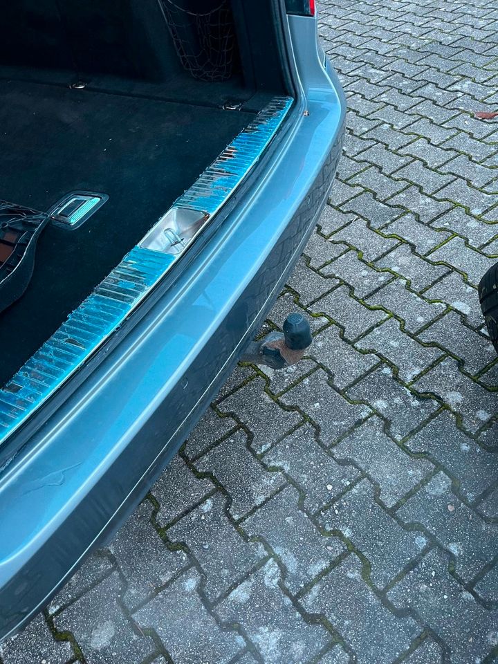 Mercedes-Benz E-Klasse E 200 CGI T BlueEfficiency Avantgarde in Eppelheim