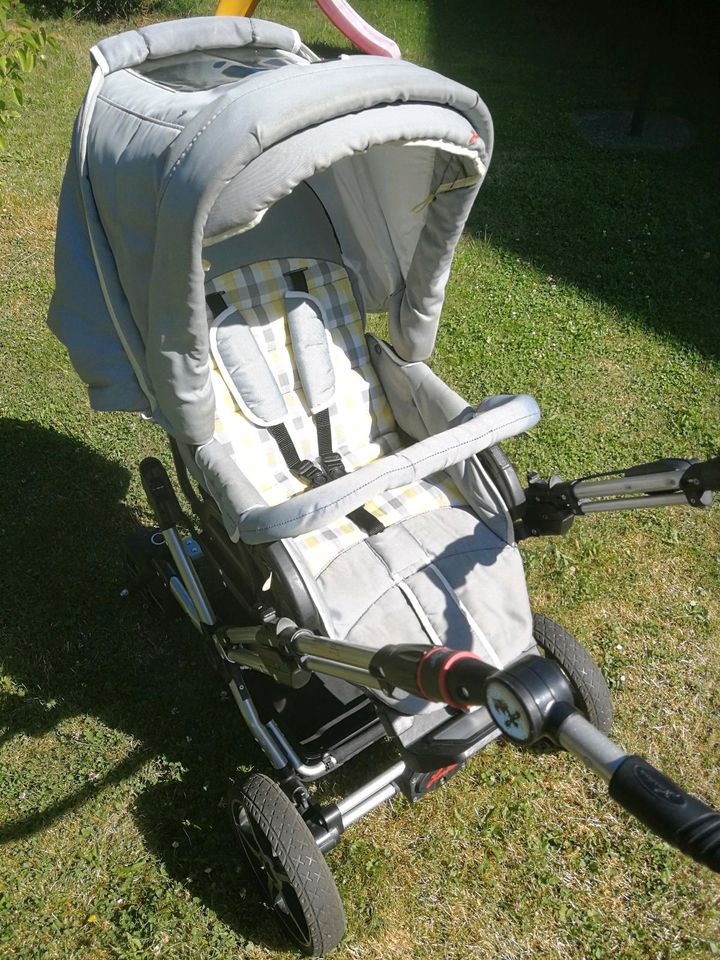 TOP! Kinderwagen von Harten inkl. Adapter für Babyschale in Stadt Wehlen