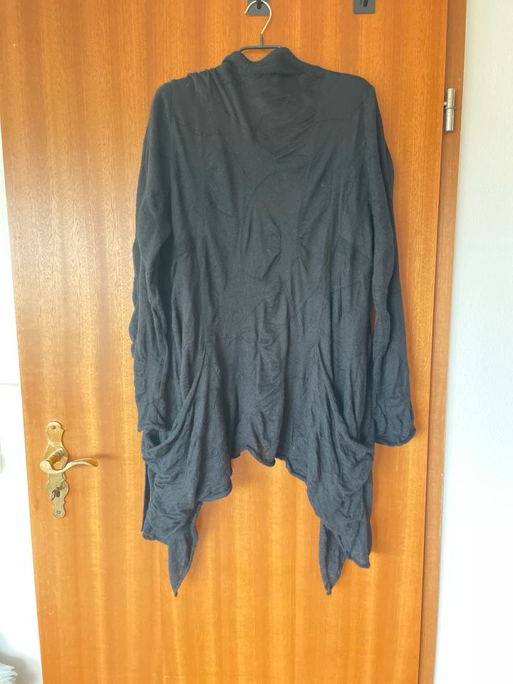 OSKA Strickjacke Gr. L in Görwihl