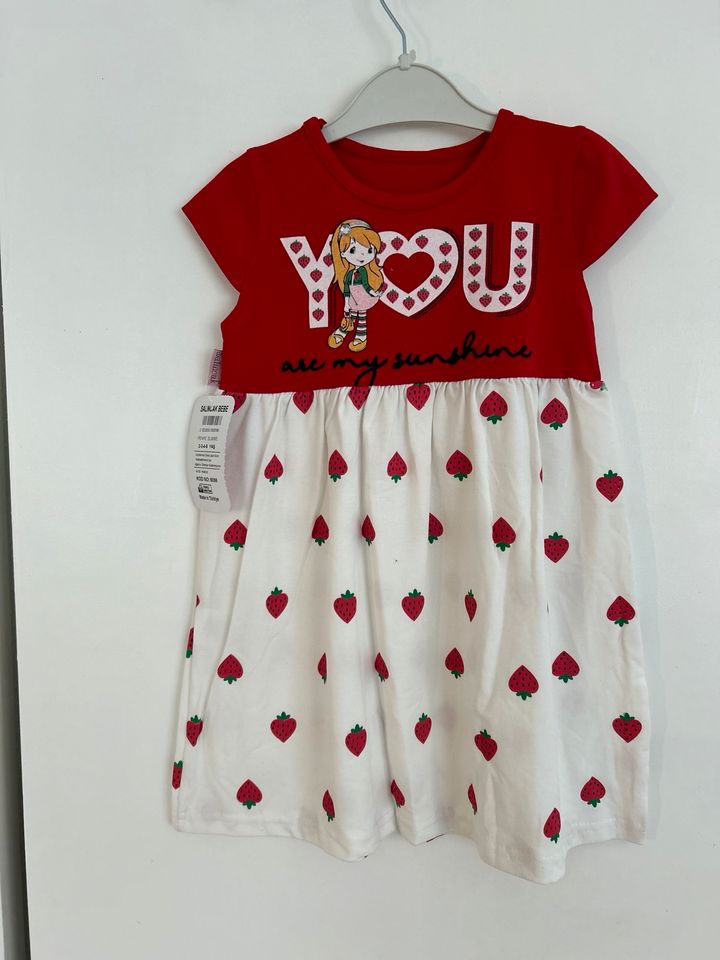 Sommerliche Mädchen Jersey-Kleid, süßes Erdbeer-Motiv/Gr: 98, NEU in Duisburg