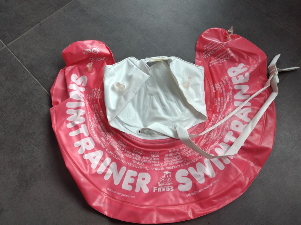 Schwimmtrainer        Baby Schwimmring in Ebensfeld