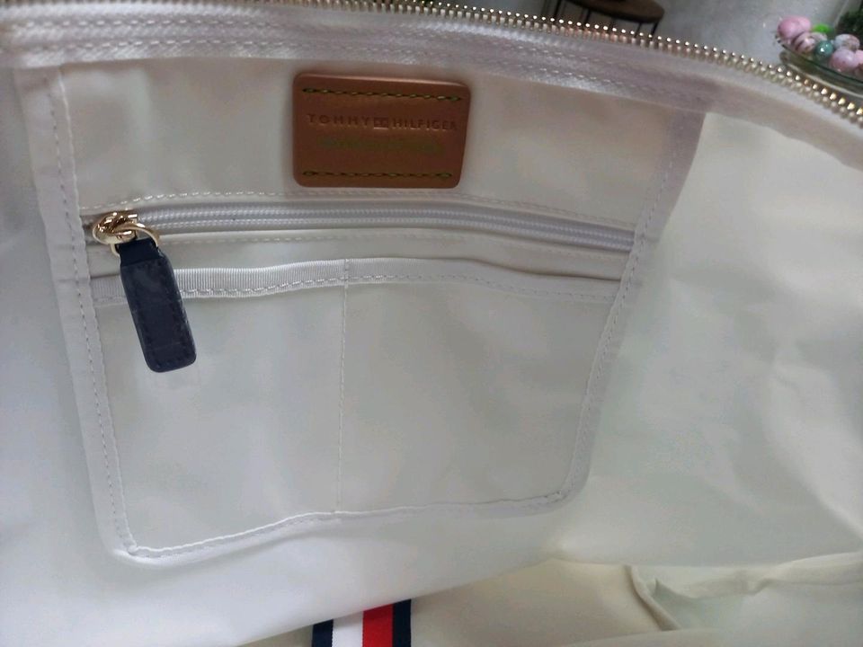 TOMMY HILFIGER TASCHE NEU 35€ in Hamm