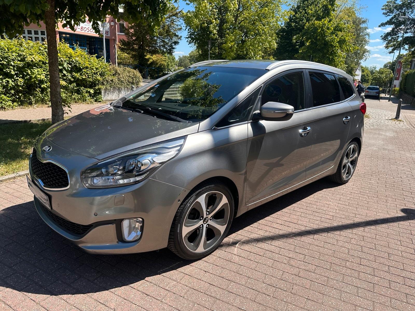 Abbildung des Autos Kia Carens 1,7 CRDI Spir…