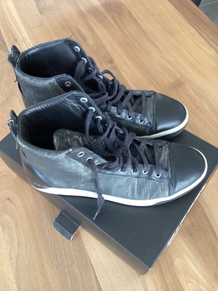 Original Diesel Herren Sneaker high , Gr. 44 in Aichach