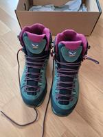 Neue Salewa WS ALP TRAINER 2MID GTX Wanderschuhe Gr.38 Bayern - Buttenwiesen Vorschau