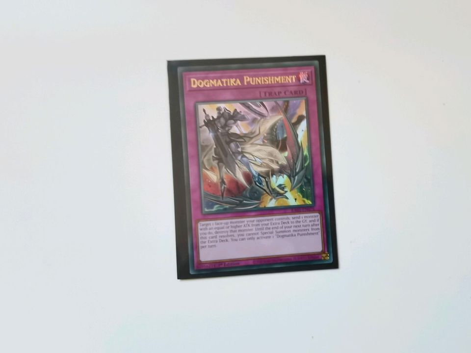 Dogmatika Bestrafung; Yu-Gi-Oh Karte; Englisch; 1.Auflage in Würzburg