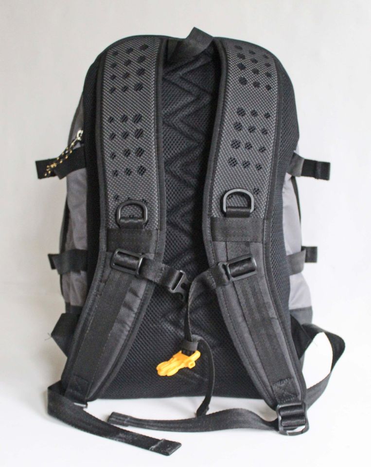 Adidas Adventure Outdoor Rucksack lila schwarz 28L NEU in Hamburg