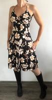 Neckholder-Kleid Neckholderkleid Amisu Gr. 38 A-Form tailliert Bayern - Regenstauf Vorschau